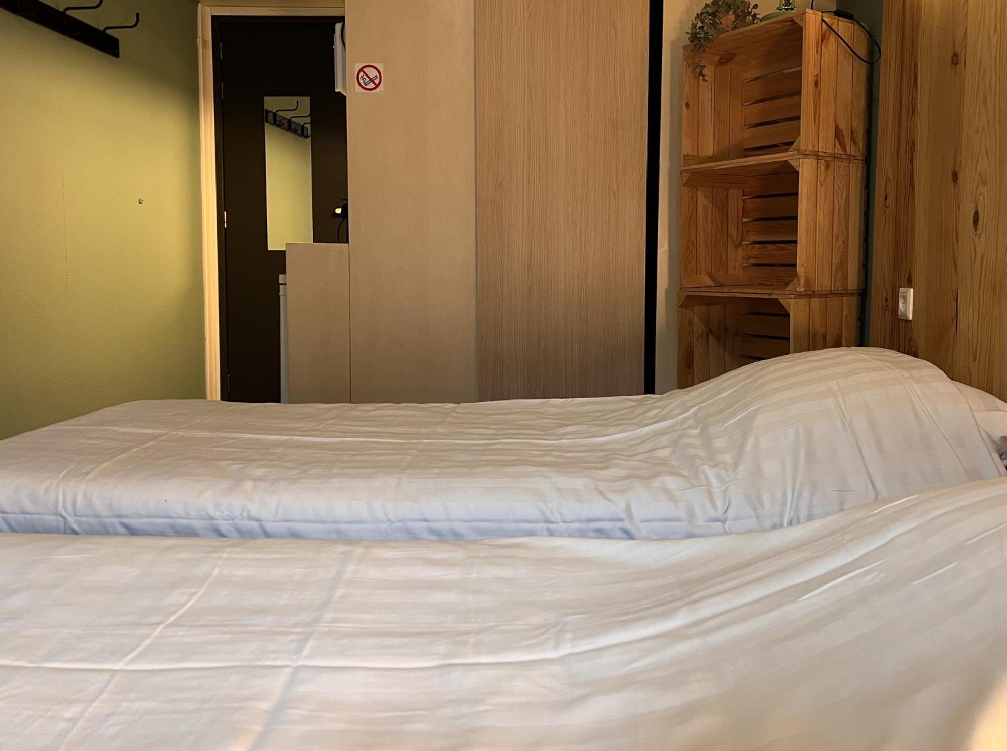 Harba Lorifa Hostel Valkenswaard Δωμάτιο φωτογραφία